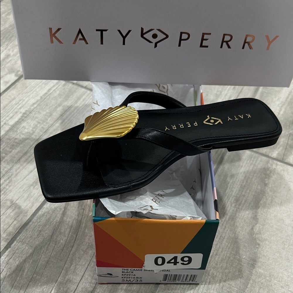 NWT-Katy Perry Collections The Camie Black Shell Sandals with Gold Shell Detail - Picture 3 of 4